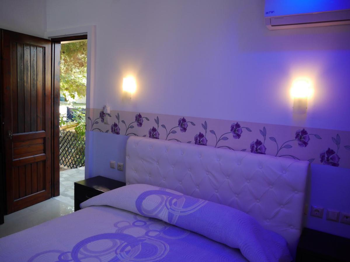Blue Bay Beach Hotel Kinira Exterior foto