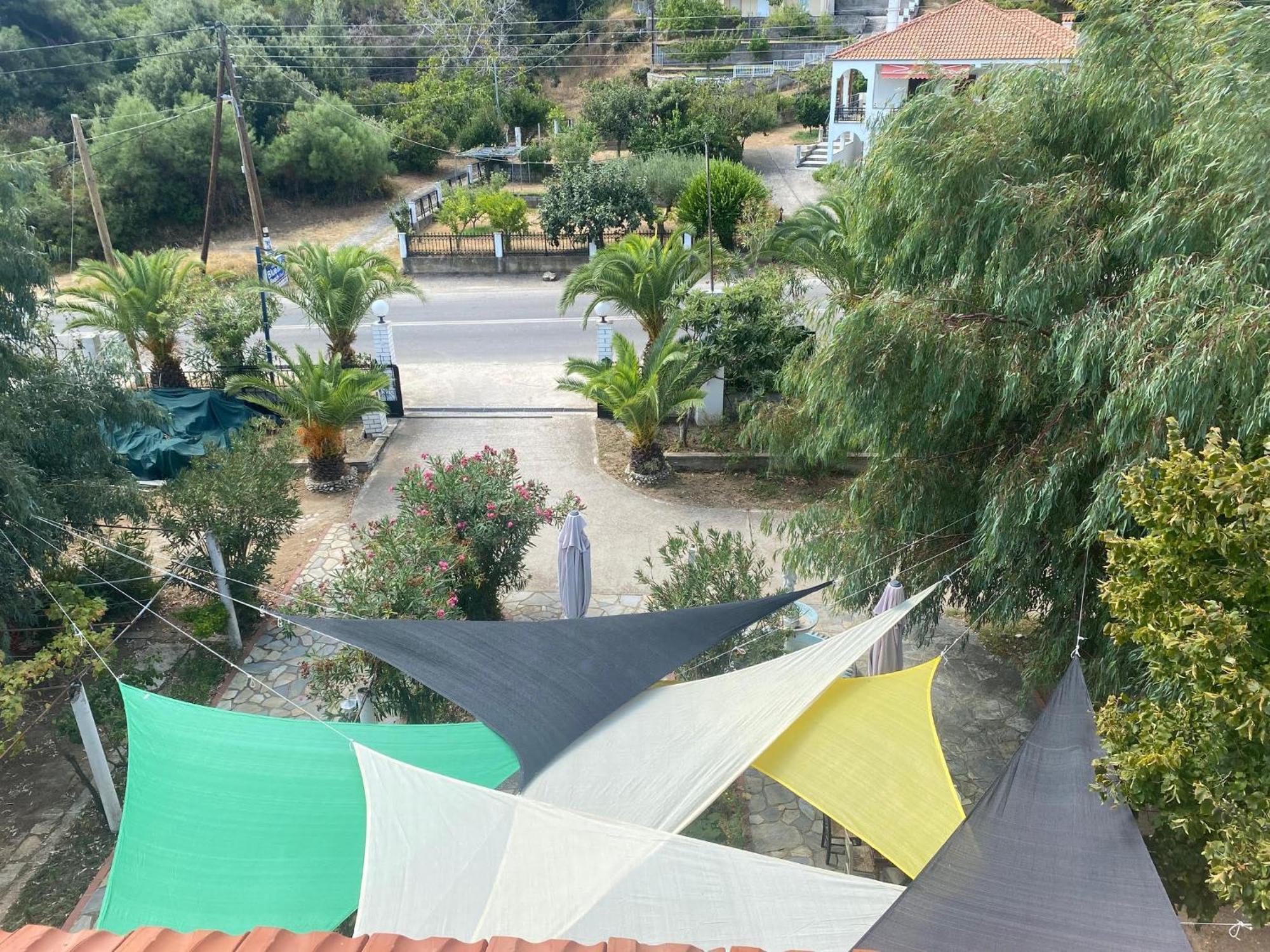 Blue Bay Beach Hotel Kinira Exterior foto