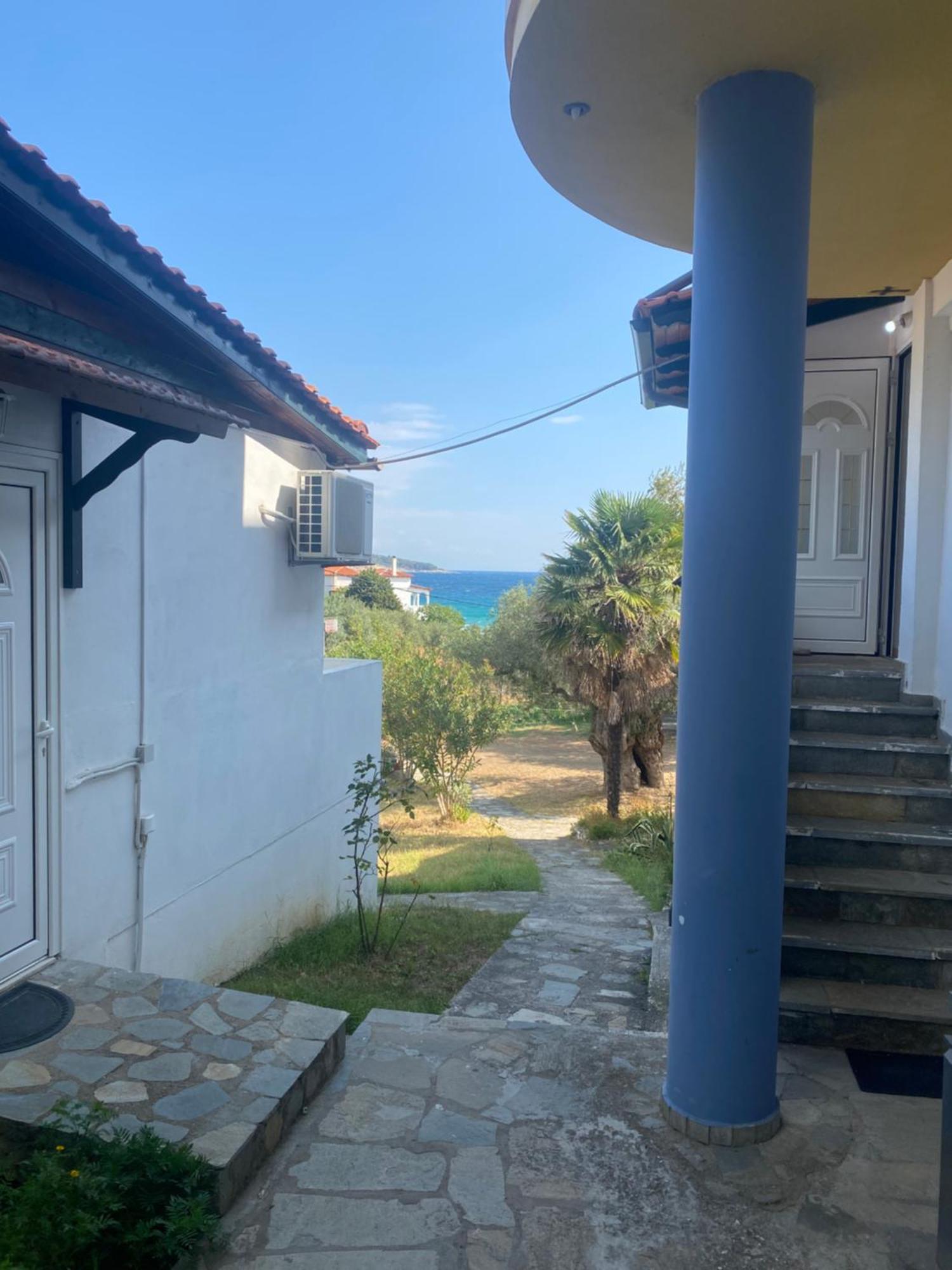 Blue Bay Beach Hotel Kinira Exterior foto