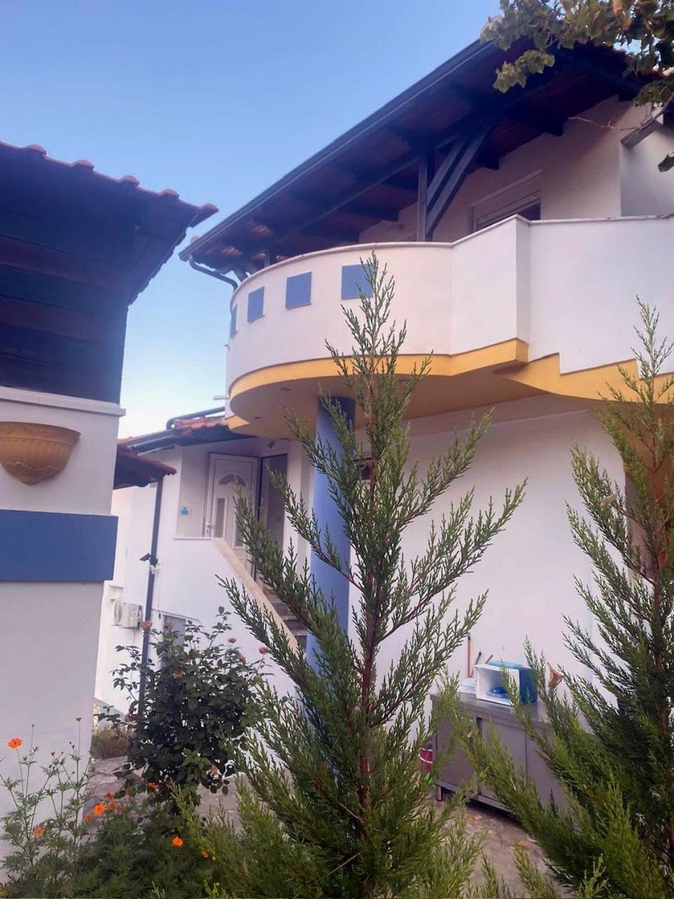 Blue Bay Beach Hotel Kinira Exterior foto